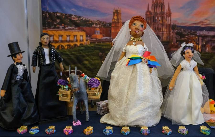 M&aacute;s de mil matrimonios igualitarios en el Estado de M&eacute;xico: Directora General del Registro Civil