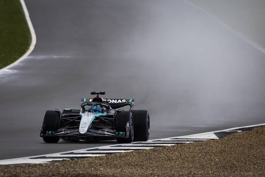 Hamilton presenta el Mercedes para la temporada 2024 de F1