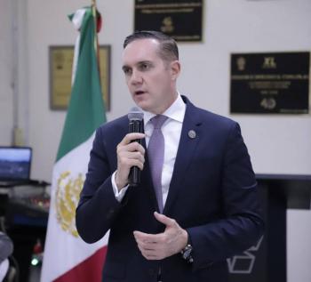 Adrián Rubalcava se compromete a reforzar políticas públicos a favor de la comunidad LGBT