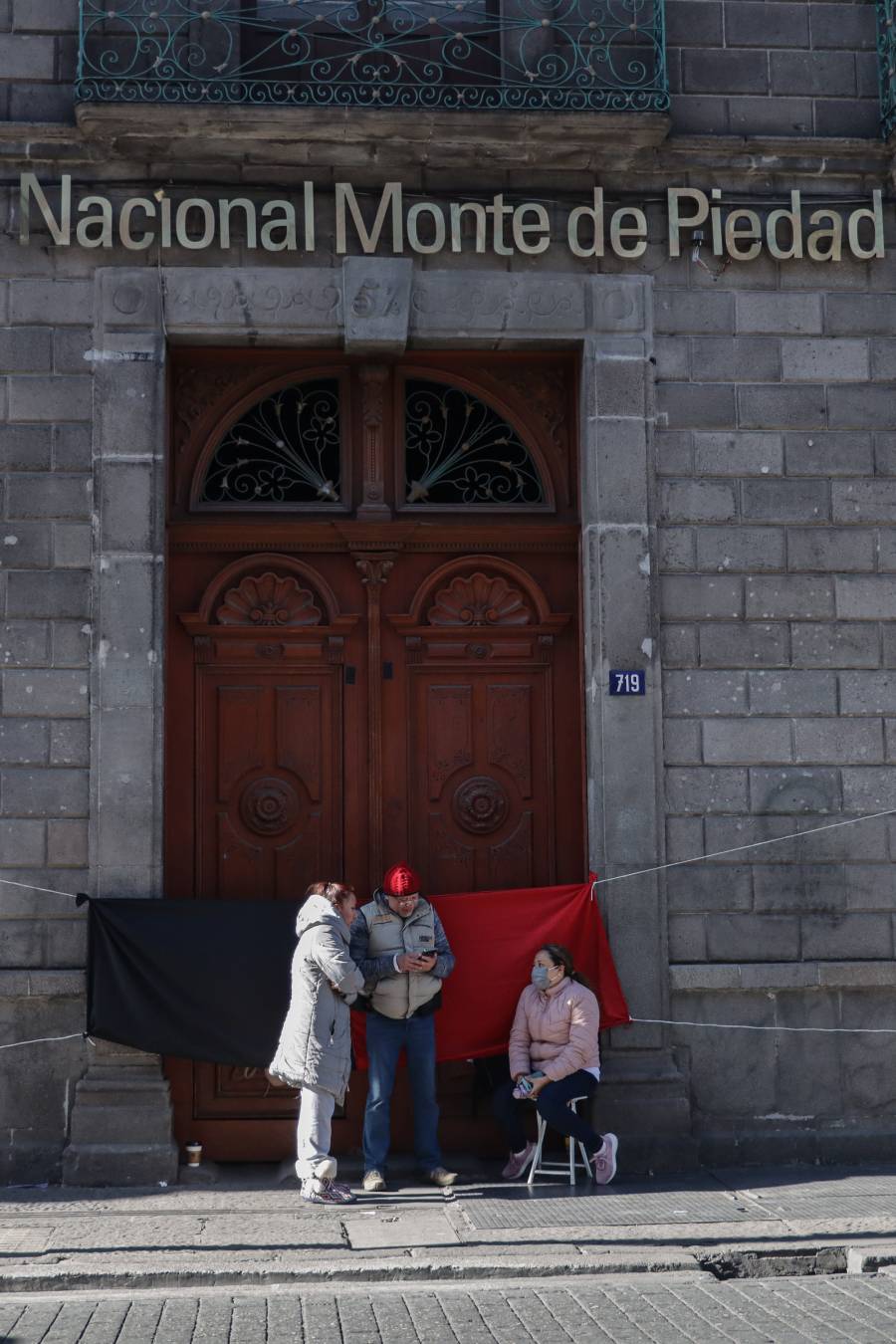 Sindicato de Nacional Monte de Piedad estalla huelga