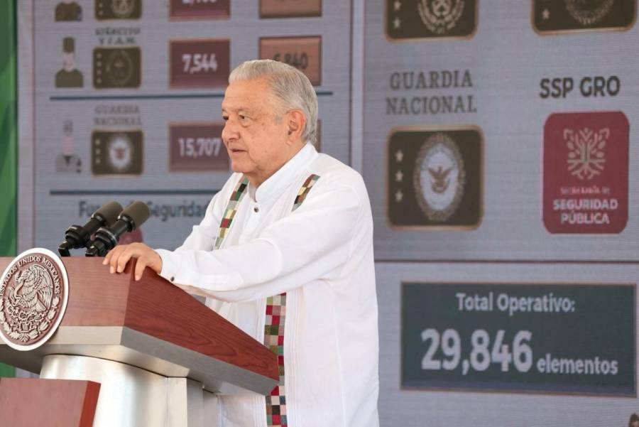Familia, principal institución de protección y seguridad social de México: Obrador