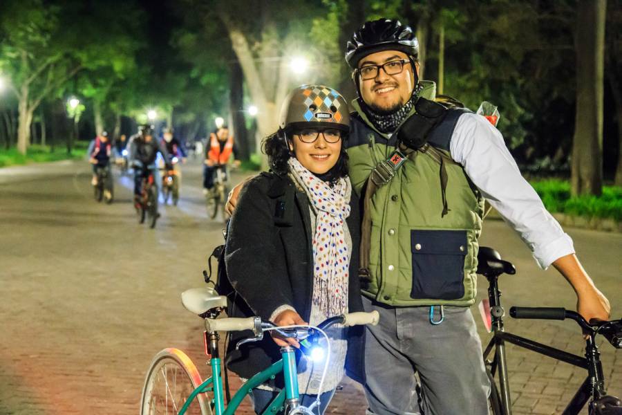 Lánzate con tu crush al Paseo Nocturno en bici por el Día del Amor en CDMX