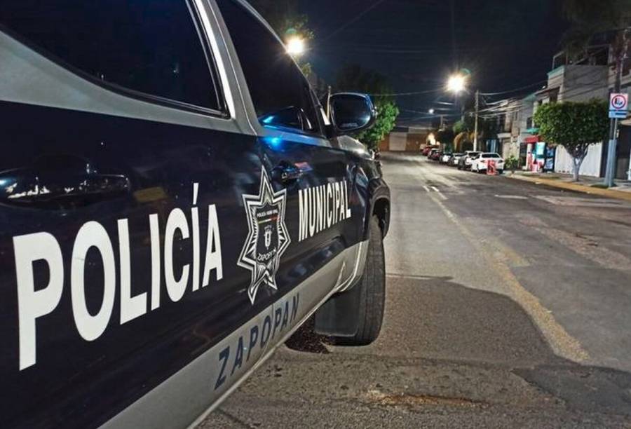 Hombre agrede a su expareja a martillazos en calles de Jalisco; vecinos la rescatan