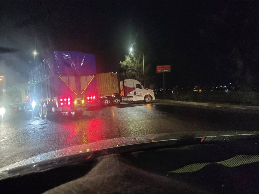 Reportan bloqueos del crimen organizado en Ciudad Guzmán, Jalisco