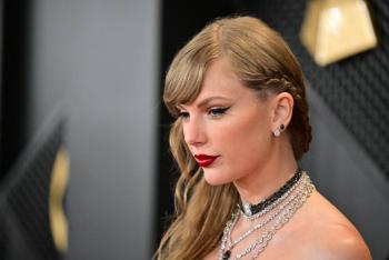 Taylor Swift dona 100 mil dólares a familia de víctima de tiroteo en Kansas City