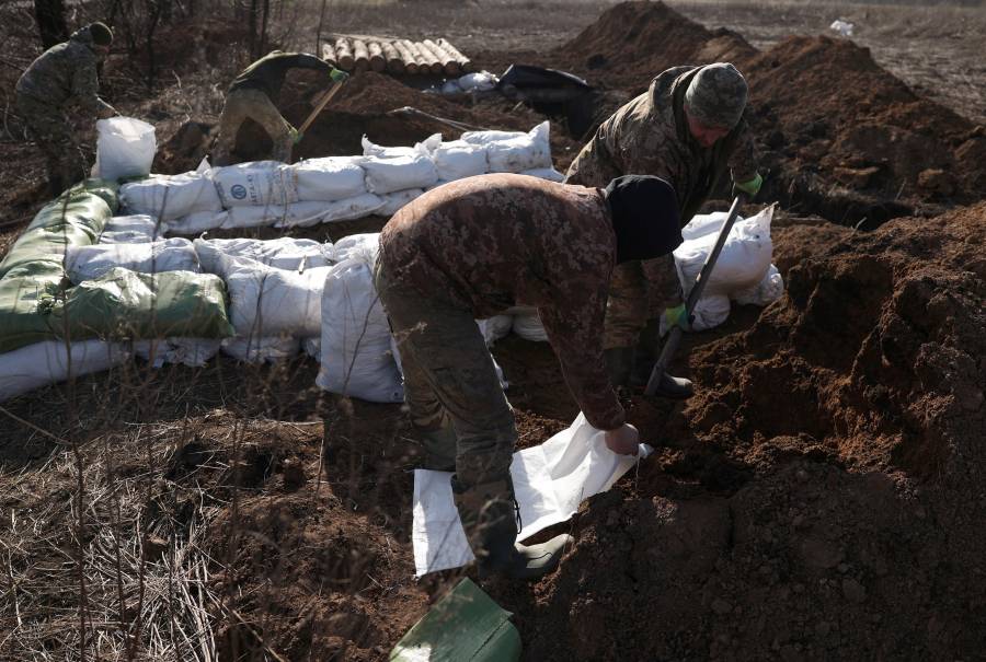 Ucrania se retira de Avdiivka ante el asentamiento ruso