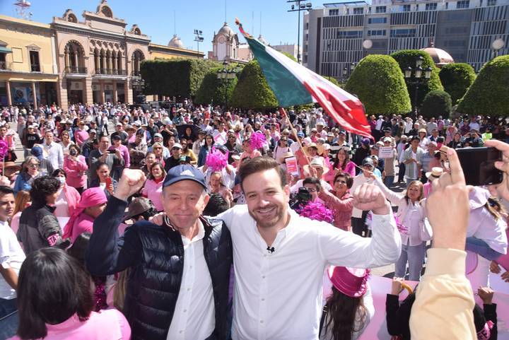 Marcha Nacional por la Democracia en León reúne a más de 10 mil personas en defensa del INE y el voto libre