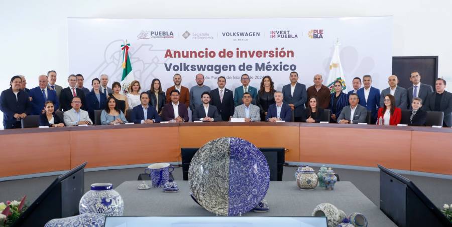 Volkswagen invertirá 942 MDD en la armadora de Puebla