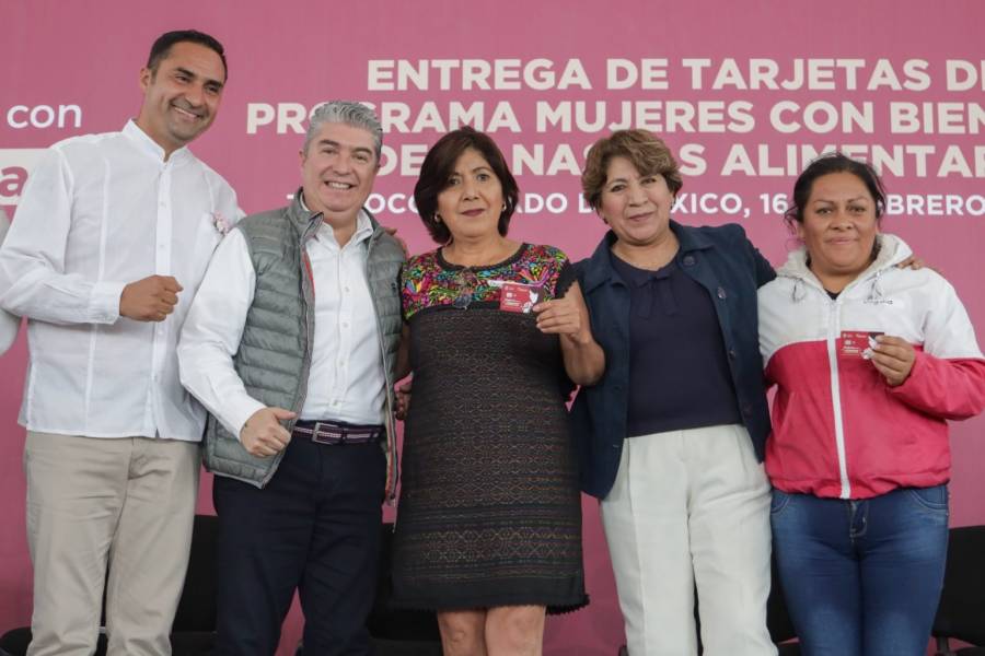 Delfina Gómez entrega 12 mil tarjetas Mujeres con Bienestar y Canastas Alimentarias en Texcoco