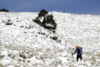 Protección civil hace recomendaciones frente a nevada que pinta de blanco los volcanes de Veracruz
