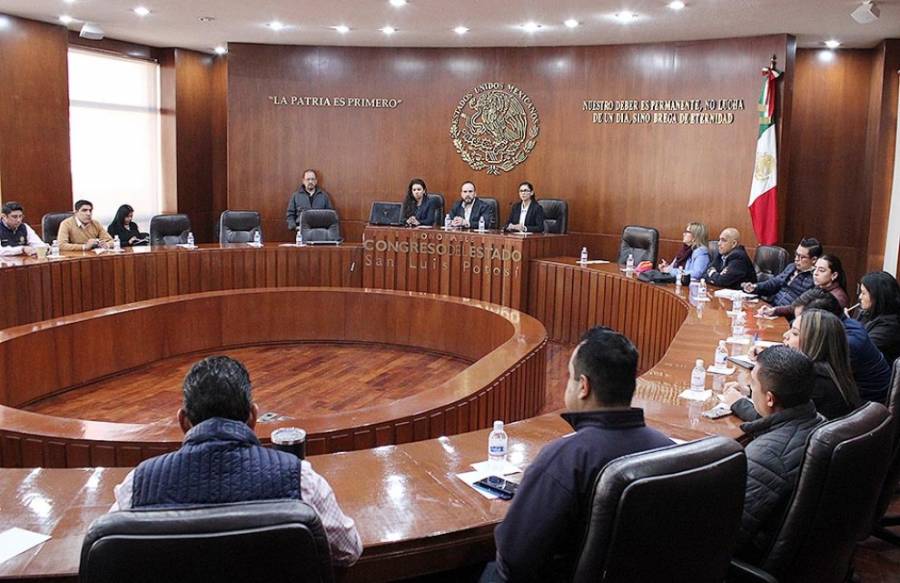 Personal legislativo recibe capacitación electoral