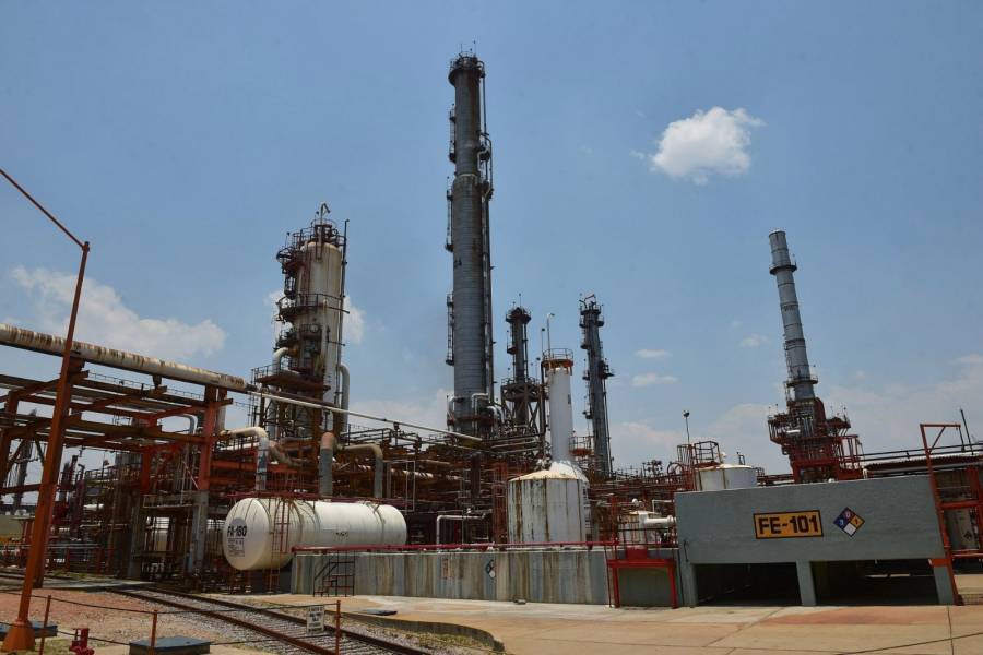 Gabriel Quadri exige cierre de Refinería de Tula: Señala pérdidas millonarias y riesgo ambiental