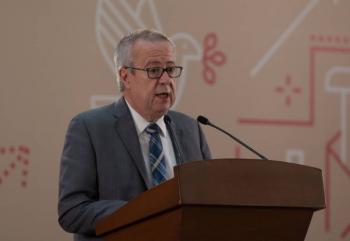 Muere Carlos Urzúa, exsecretario de Hacienda de AMLO