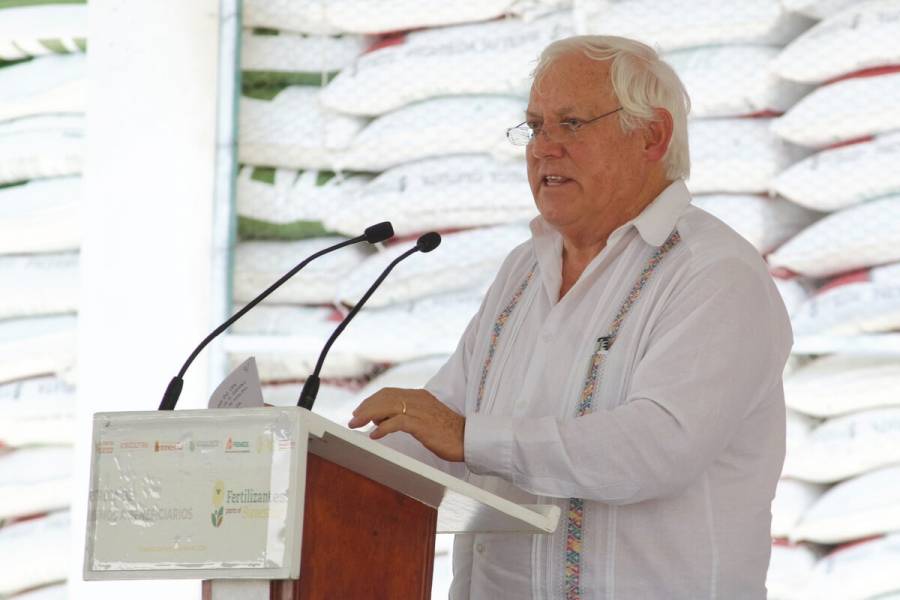 Refuerza entrega de fertilizante gratuito acciones para mantener producción de alimentos