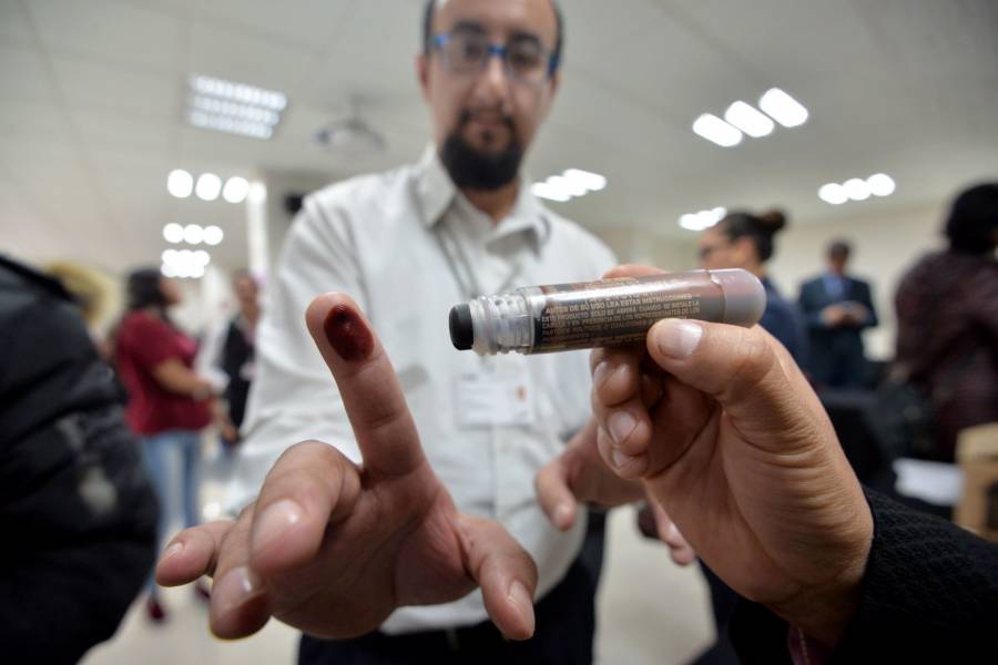 El IPN produce tinta para garantizar transparencia en el proceso electoral 2024