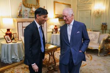 Carlos III recibe por primera vez al primer ministro tras su diagn&oacute;stico de c&aacute;ncer
