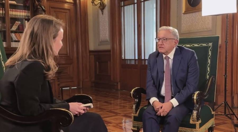 Presidente dio entrevista a medio independiente porque no tienen v&iacute;nculos con mafias de poder