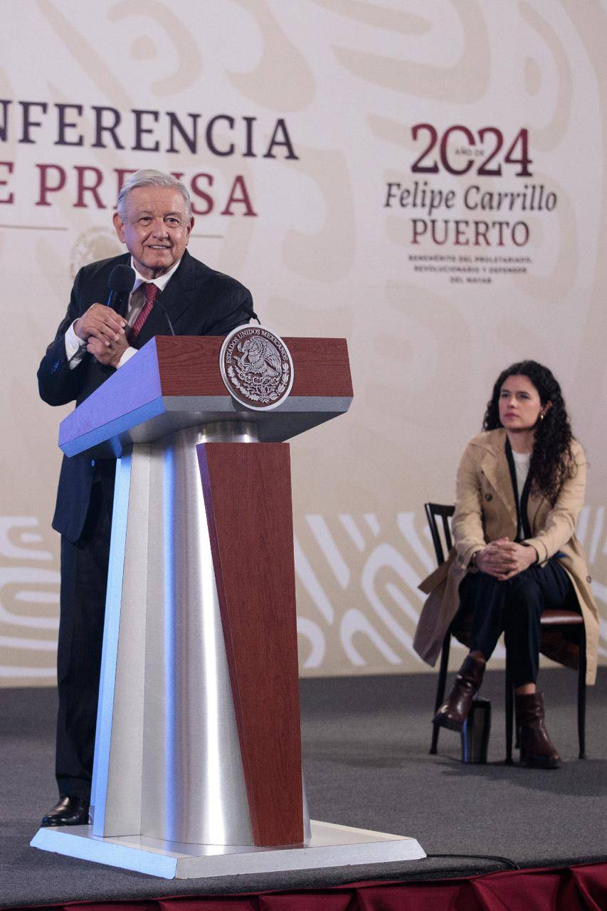 AMLO propone que Estatua de la Libertad sea regresada a Francia o traída a México