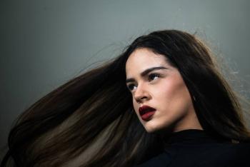 Rosal&iacute;a es la artista con m&aacute;s estilo de 2024, seg&uacute;n la revista Rolling Stone