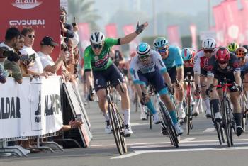 Tratnik sorprende en el Circuito Het Nieuswblad, Van Aert queda tercero