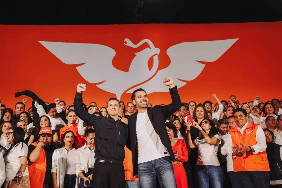 &Aacute;lvarez M&aacute;ynez rinde protesta como candidato de Movimiento Ciudadano