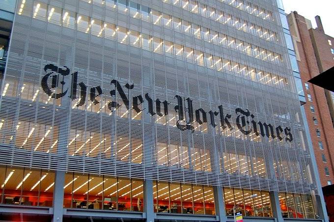 Simpatizantes de Morena exigen respeto al presidente AMLO ante acusaciones del New York Times