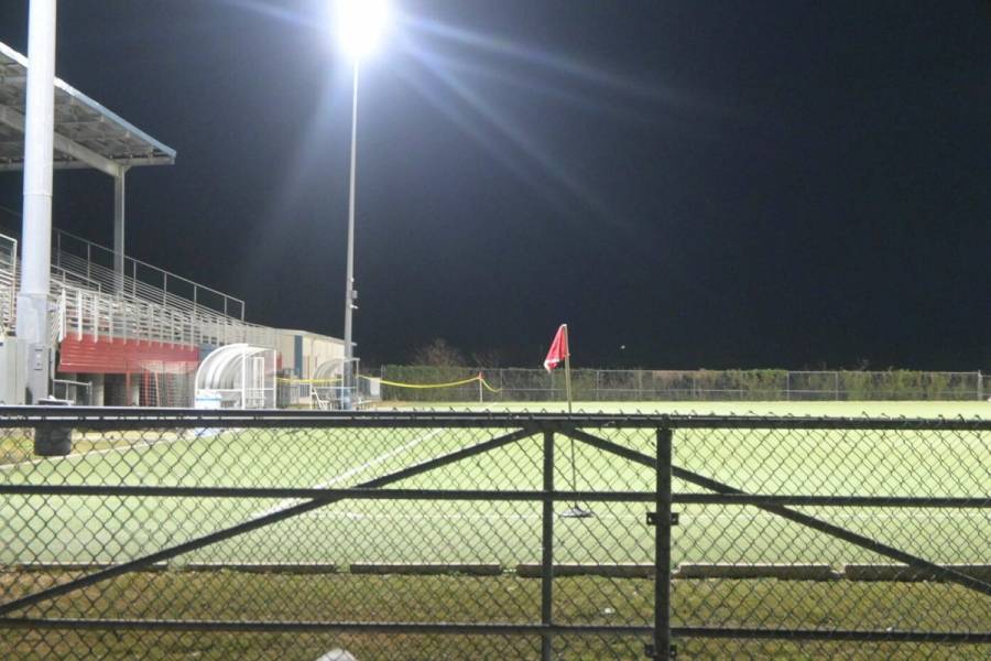 Tiroteo en partido de f&uacute;tbol en Islas Caim&aacute;n deja siete personas heridas