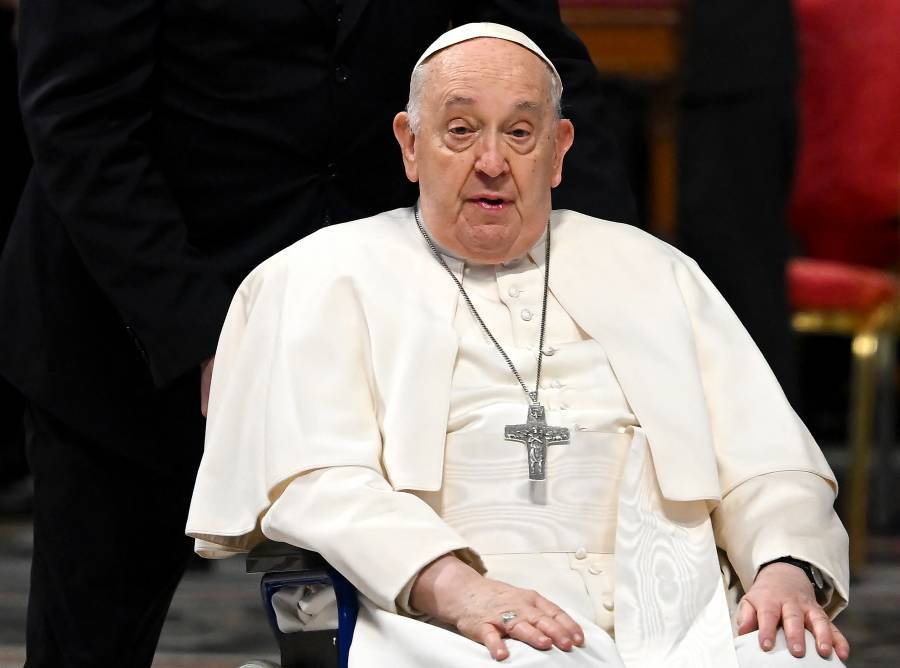 El papa Francisco, todavía con gripe, cancela audiencias