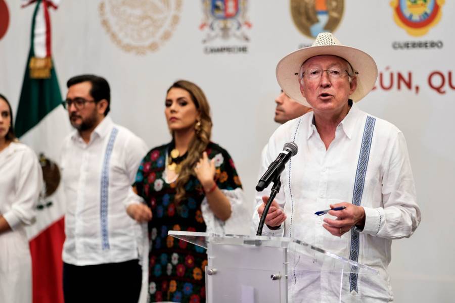 Embajador de EE. UU. en México Niega Investigación contra AMLO tras Reportaje del New York Times