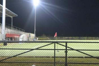 Tiroteo en partido de f&uacute;tbol en Islas Caim&aacute;n deja siete personas heridas