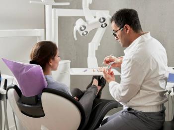 Mujeres con Bienestar 2024: cómo hacer efectiva la asistencia dental del programa