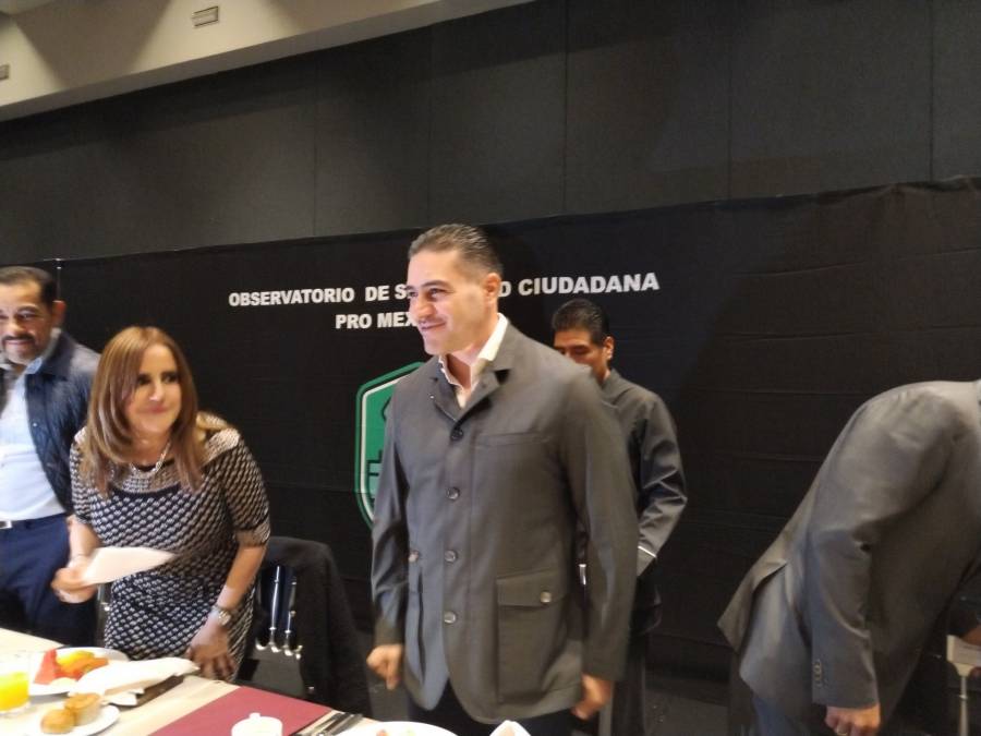 Omar García Harfuch destaca logros en seguridad y llama a servir al país