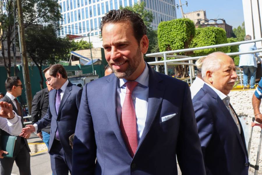 Xóchitl Gálvez se solidariza con Carlos Loret de Mola en proceso legal por revelación de videos de hermano de AMLO
