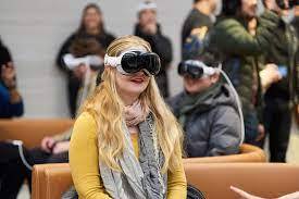 Los Apple Vision Pro generan quejas entre los usuarios, buscan devolverlos.