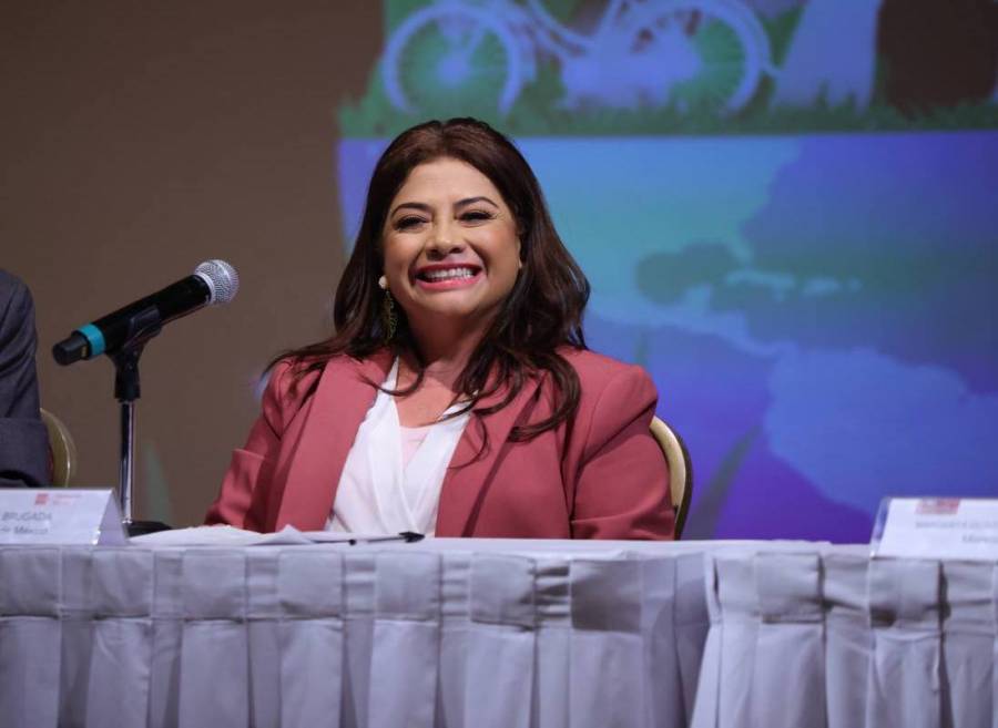 Tema del agua no debe usarse como “botín político”, dice Clara Brugada
