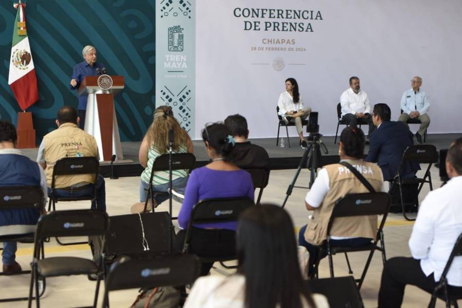 “Es perder el tiempo”, dice AMLO a Pio sobre denuncia a Loret