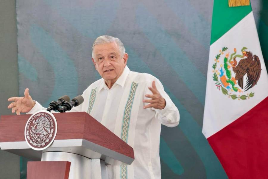 “Al carajo” eso de que el que nace pobre, morirá pobre; sí se puede ascender en la escala social: AMLO