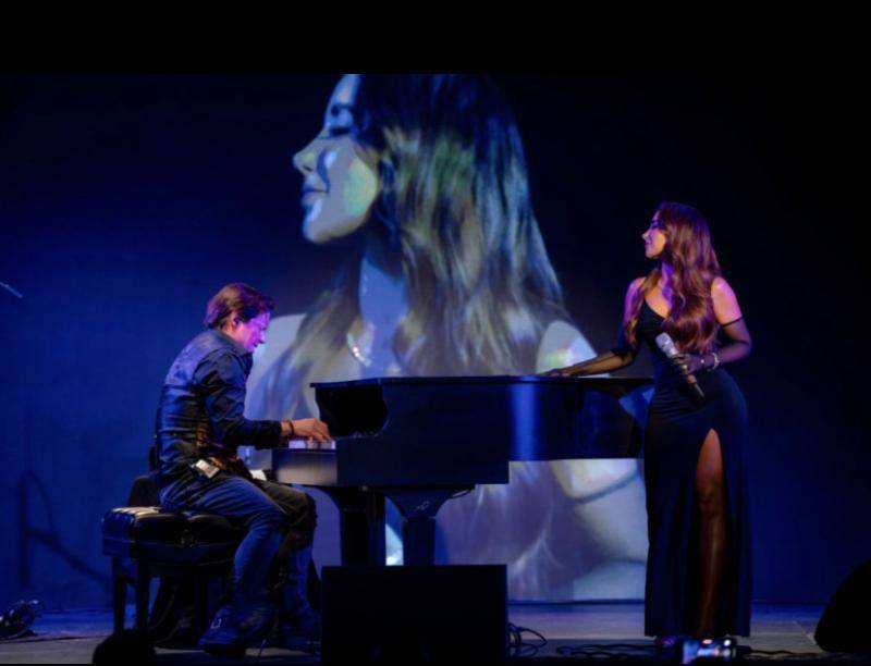 Paola Jara cautivó a los neoyorquinos en concierto del pianista Arthur Hanlon