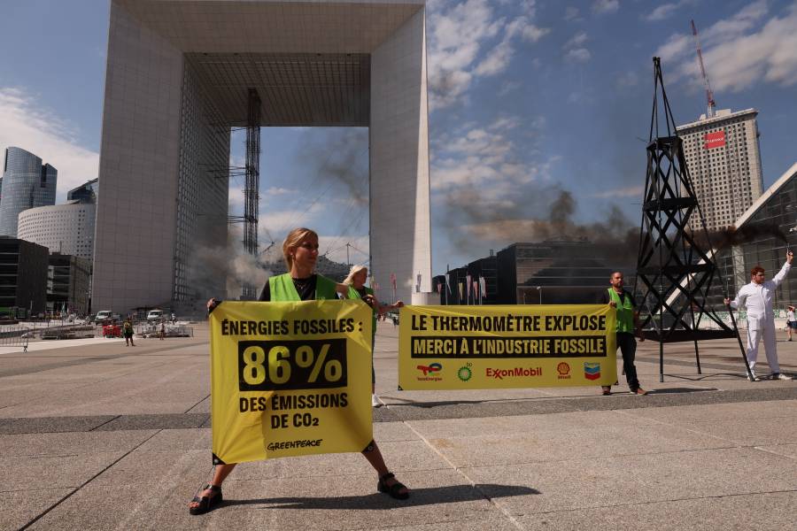 Emisiones globales de CO2 alcanzan un récord en 2023, según la AIE