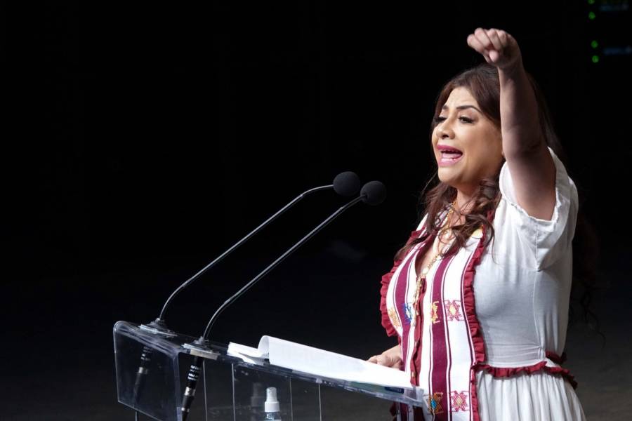 Clara Brugada presenta propuestas de becas para la CDMX