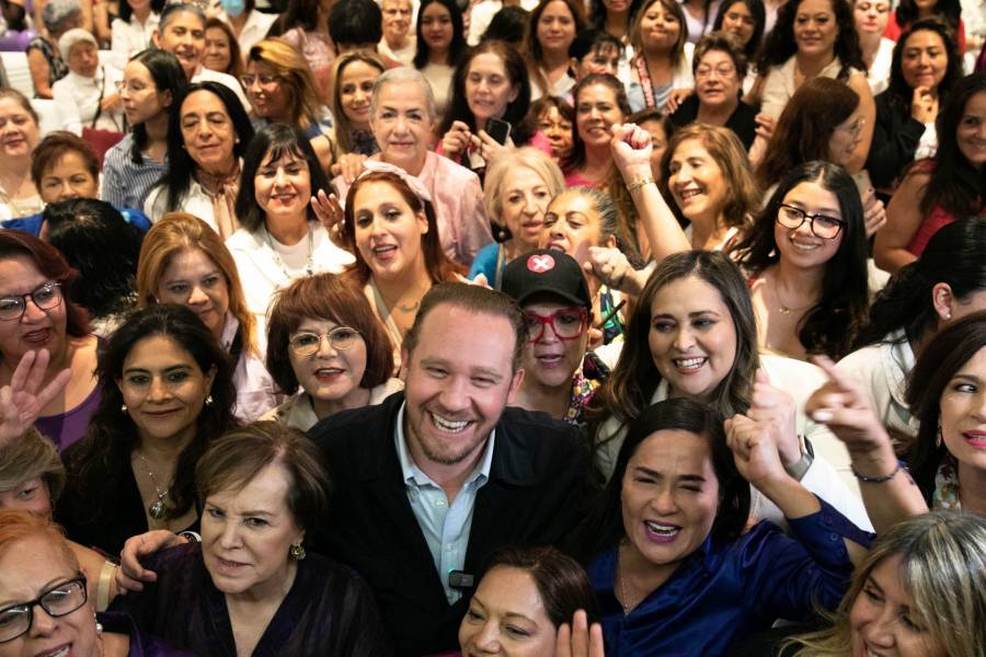 Santiago Taboada plantea medidas contra deudores alimentarios y por la salud de las mujeres en la CDMX