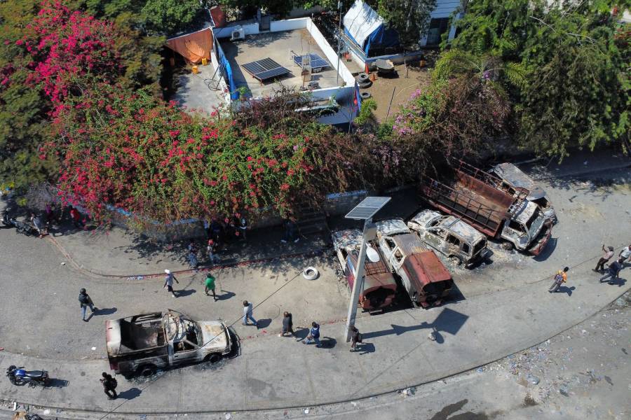 El primer ministro de Haití, cuestionado en su país, aterriza en Puerto Rico