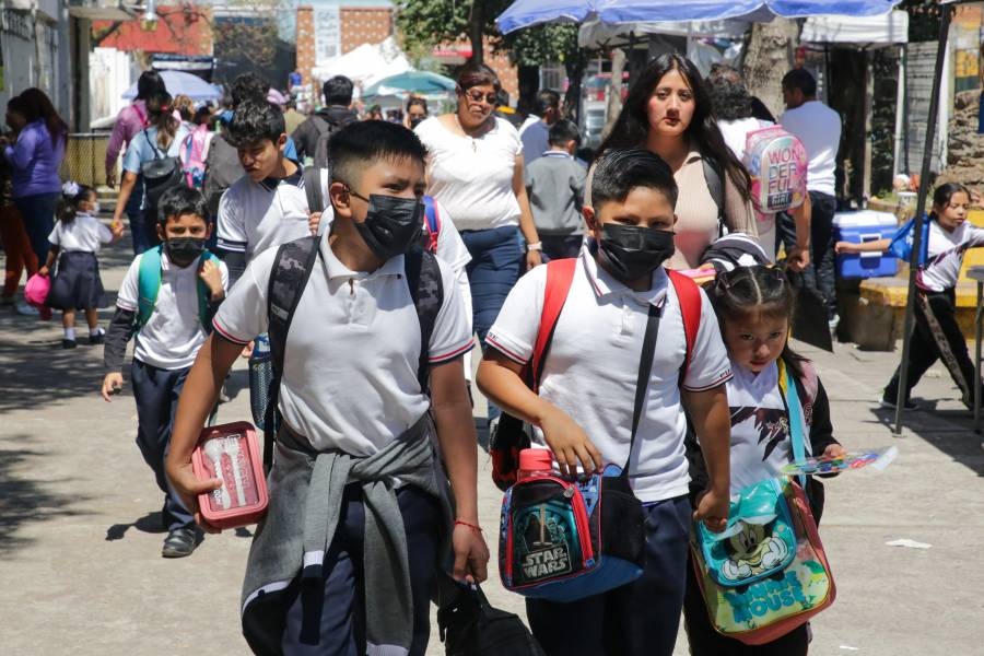 SEP emite recomendaciones ante la constante caída de ceniza