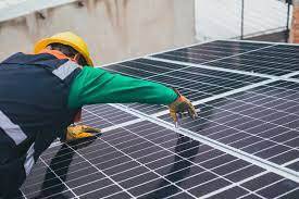 Tecnolog&iacute;a solar y microredes impulsan la transformaci&oacute;n energ&eacute;tica hacia la industria 4.0