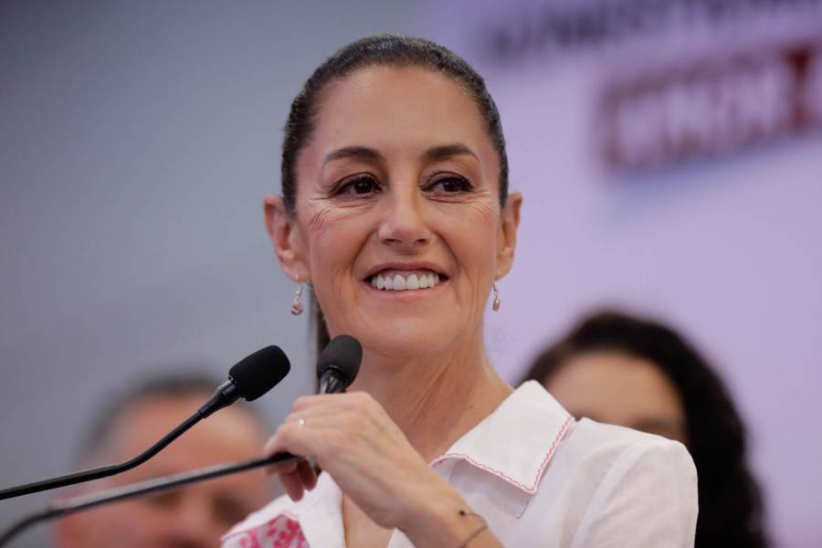 Claudia Sheinbaum presenta propuestas para atender a mujeres mexicanas