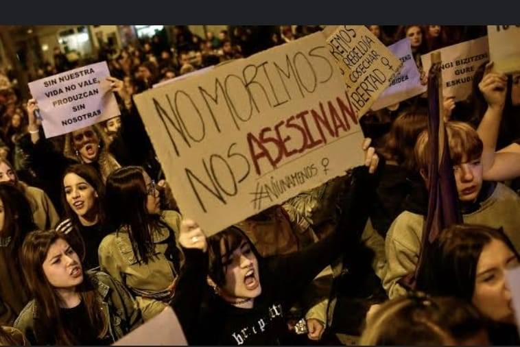 Reprochan actos misóginos, machistas y violentos de políticos contra mujeres este #8DM