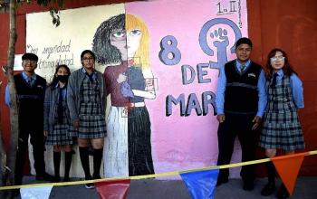 Alumnos pintan murales en el marco del D&iacute;a Internacional de la mujer #8DM