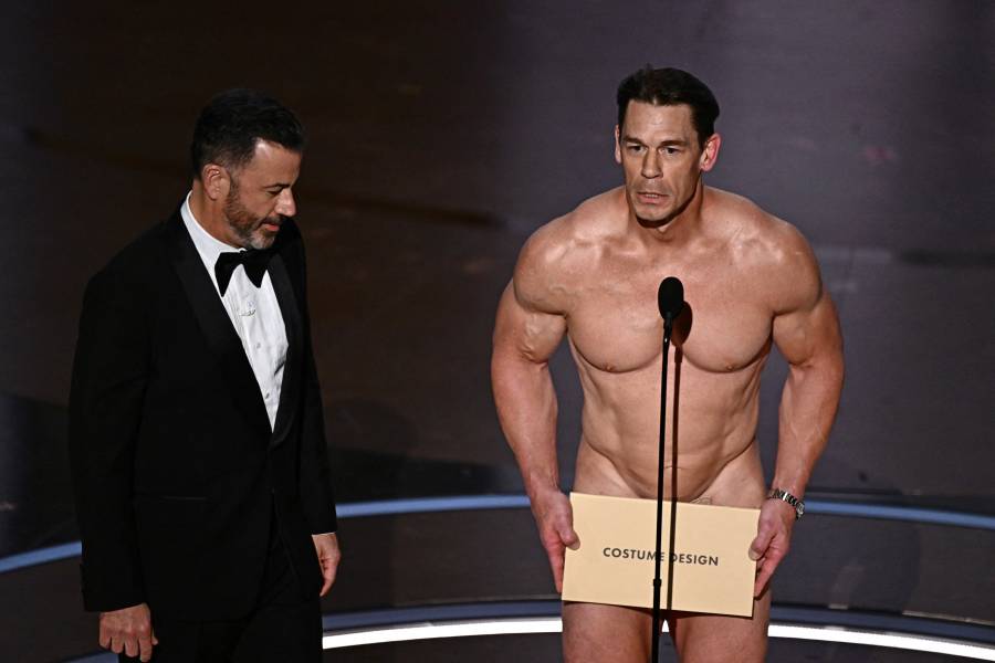 John Cena sorprende en los Premios Oscar 2024 al aparecer desnudo en el escenario