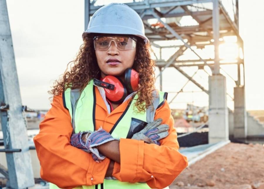 Mujeres representan 17.3% de la fuerza laboral en minería