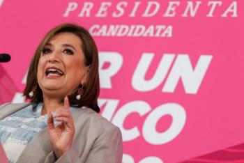 X&oacute;chitl G&aacute;lvez aclara que trabajadores de refiner&iacute;as no perder&aacute;n sus empleos